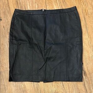 Worthington Black Leather-Look Skirt Size 14P